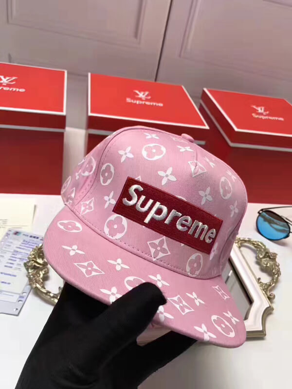 17SS ルイヴィトン シュプリームコピー ルイヴィトン シュプリーム Playboy Box Logo New Era Cap